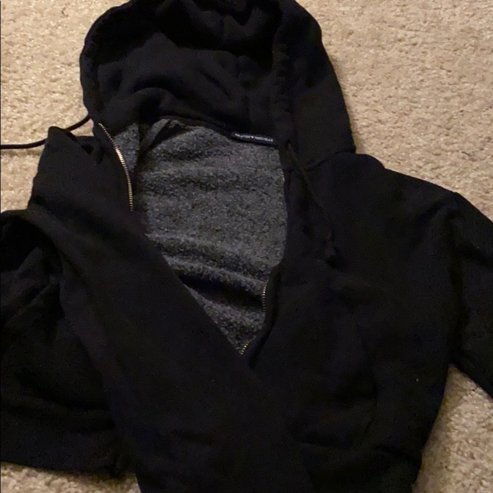 Brandy Melville Christy cropped hoodie
